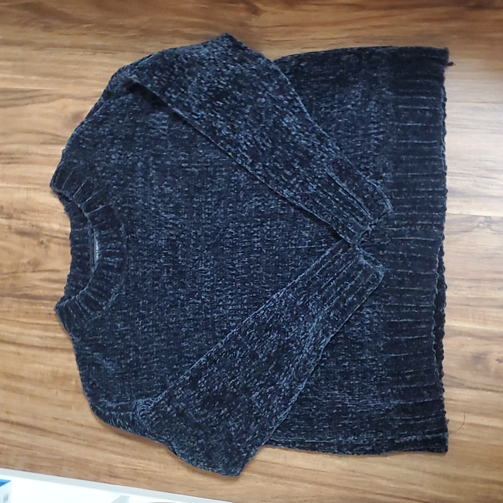 Super soft Chelsea&Theodore sweater